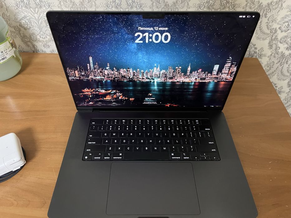 Macbook pro 16 m4 max 1 tb