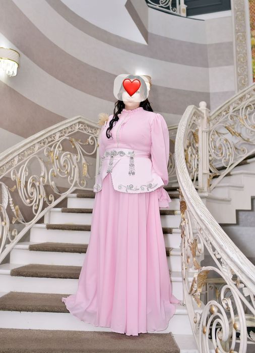 Платье на сырға салу.