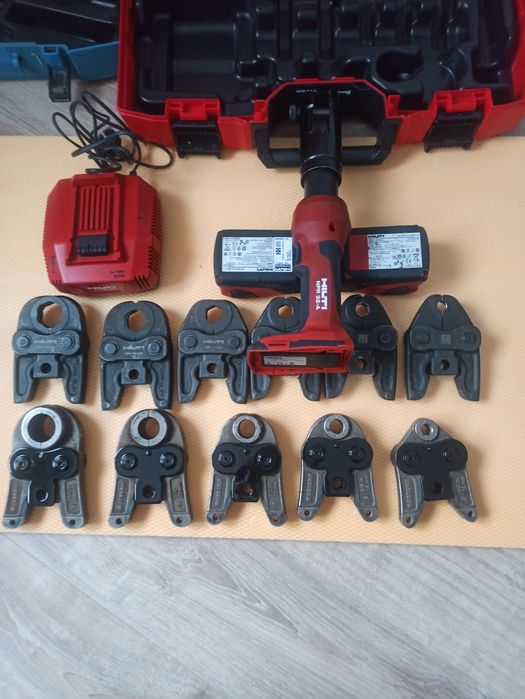 Presă sertizat Hilti ca in poze fălci  PH (pexal) și V (inox, cupru)