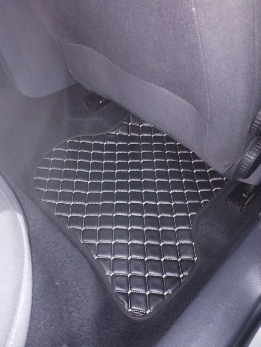 Covorașe golf 5 din  piele,noi!