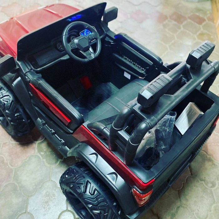 Большая детская машина, электромобиль с пультом болалар машинаси