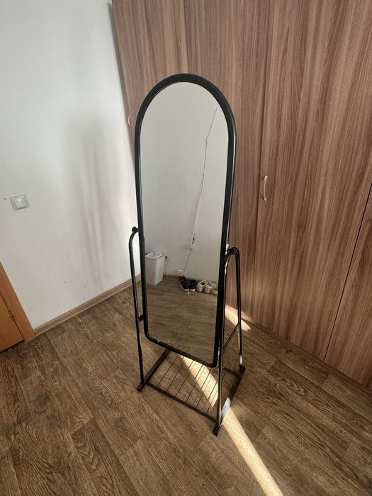 Продам зеркало с сушилками(2 шт)