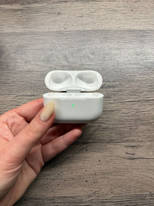 Захранваща кутия за AirPods 1st gen