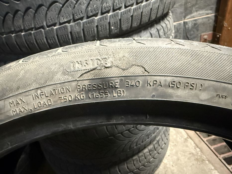 Continental 255/35/21