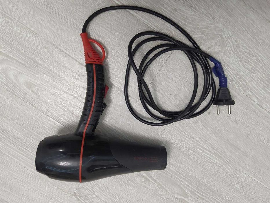 Фен для волос б/у