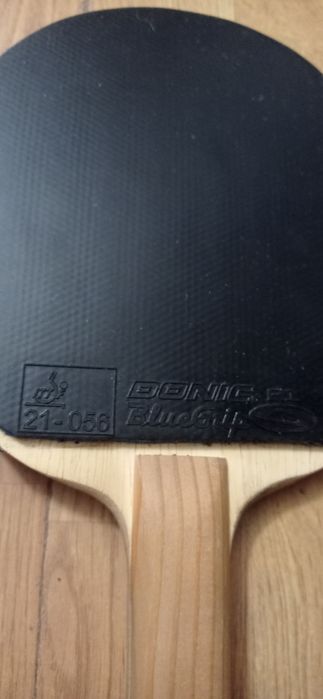 Lemn și paletă tenis de masă