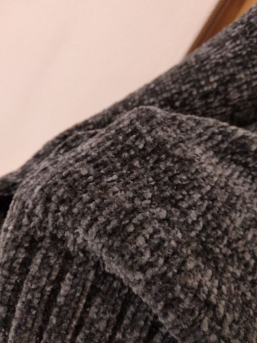 Pulover de dama măr. XL