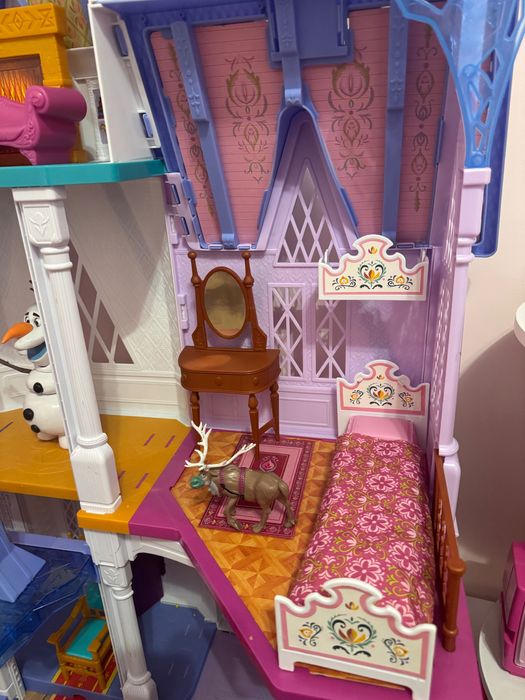 Замък Frozen Елза и Ана