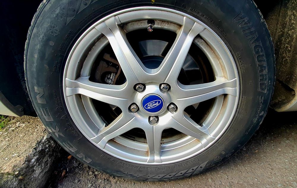 Roți de iarna complete 16" Ford 5x118