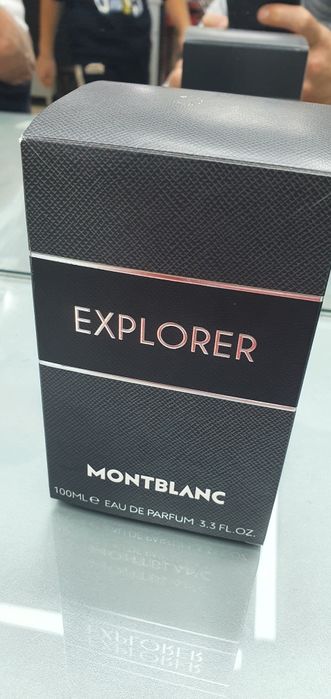 Versace dylean blue, montblanc explorer