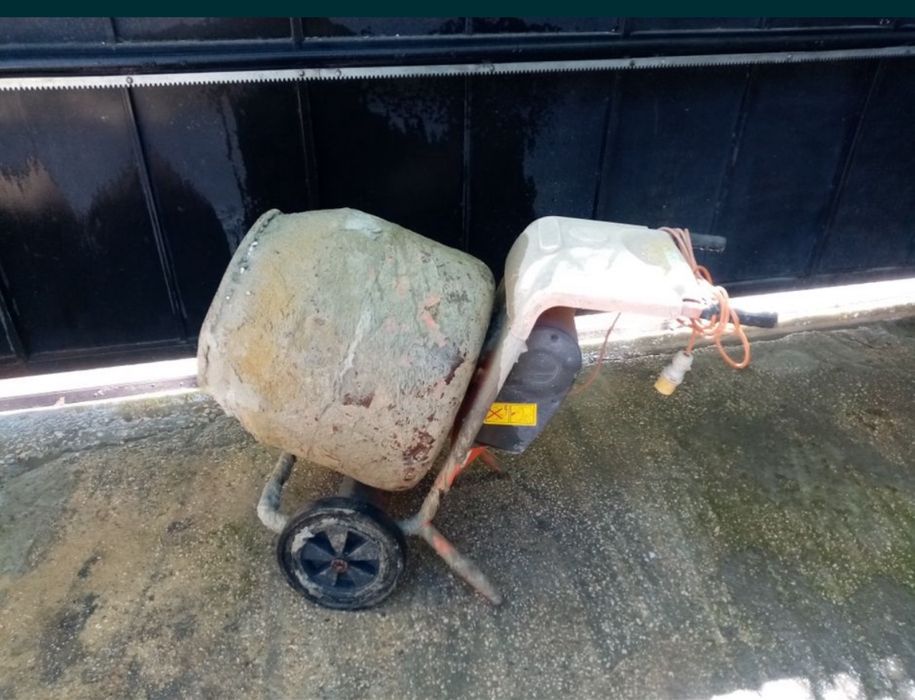 Бетонобъркачка belle 150 литра дебелостенна внос от Англия