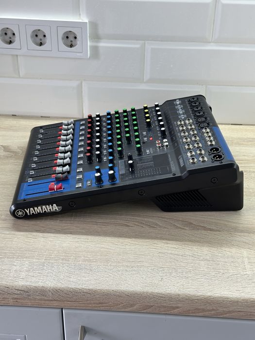 Микшер yamaha mg12xu