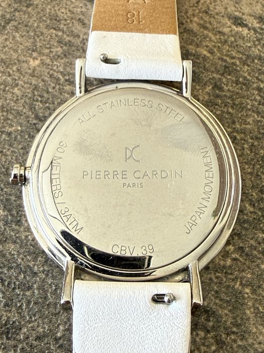 Дамски бял часовник PIERRE CARDIN