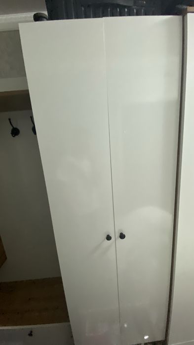 Кіреберіске арналған шкаф