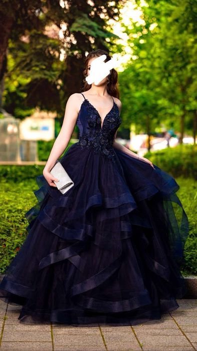 Продавам бална рокля, S размер