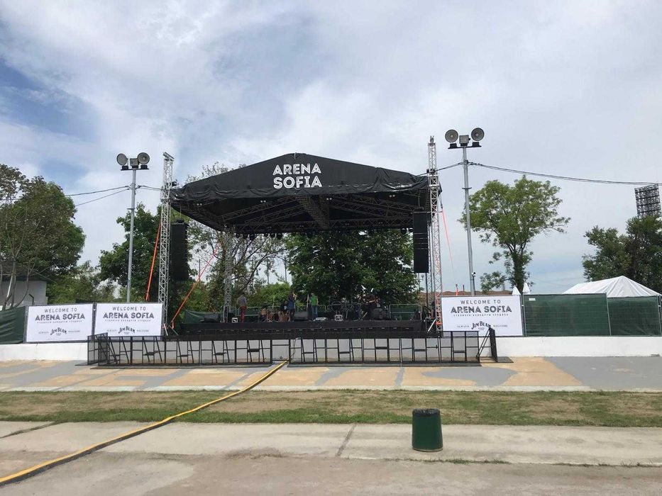 Сцена + подиум Eurotruss 12x10m