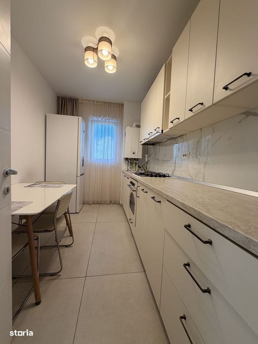 Apartament cu 3 camere Pacurari Alpha Bank Scoala Junior Lukoil