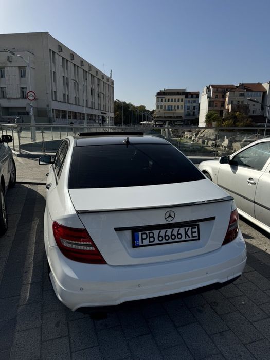 Мерцедес С250 2013 година