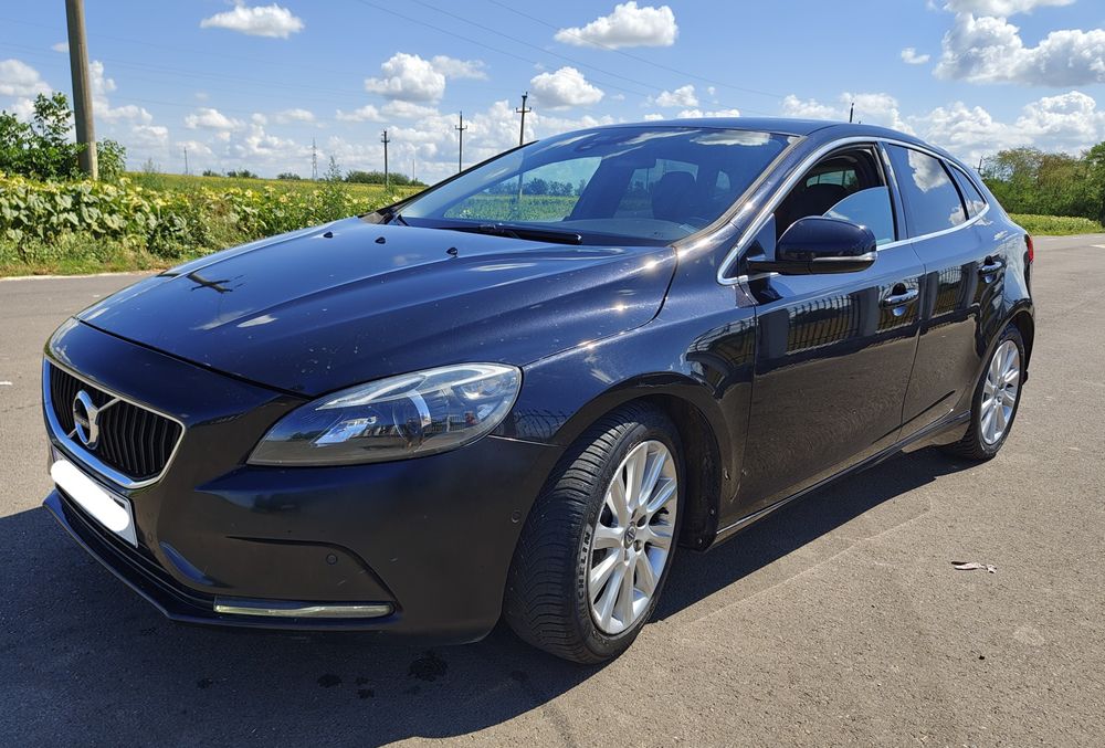 Vând Volvo V40 Summum