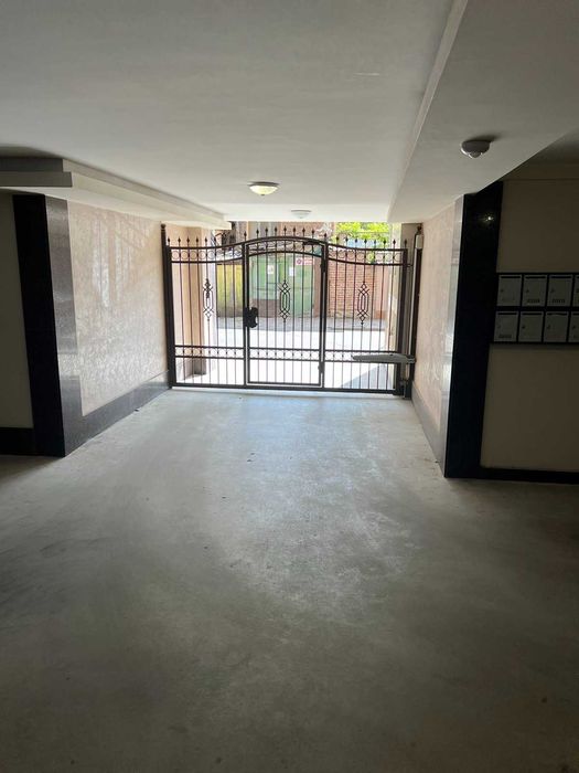 Дава се под наем Гараж / Паркомясто в Пловдив, Кършияка - 20 кв.м за 99.45 € - Снимка #1