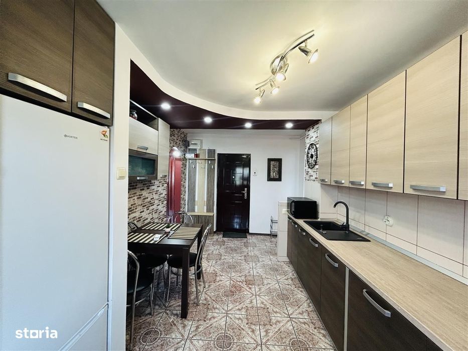 Apartament 2 camere decomandat – 2 balcoane – renovat – Cisnădie — fotografia 3