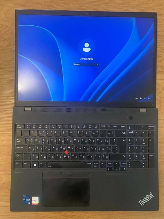 Lenovo ThinkPad T16 Gen 1 / i7-1270P / 32GB RAM / 1TB SSD / 16" WUXGA
