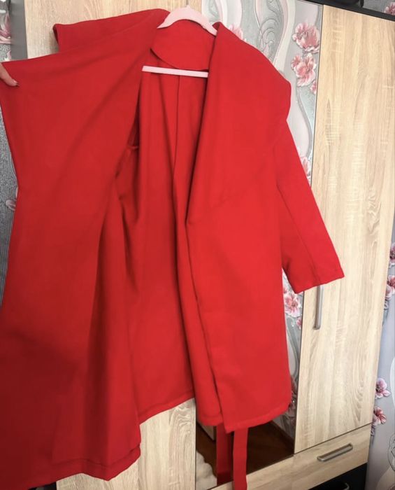10€ Дамско палто от вълна