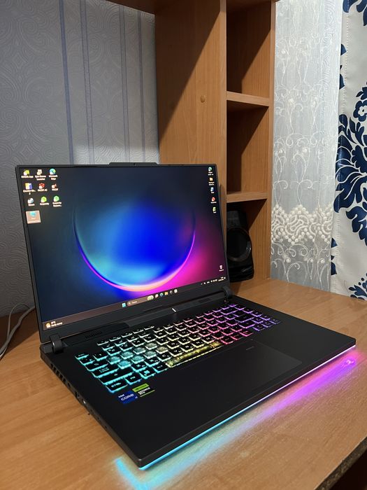 Игровой ноутбук / ASUS ROG STRIX G16