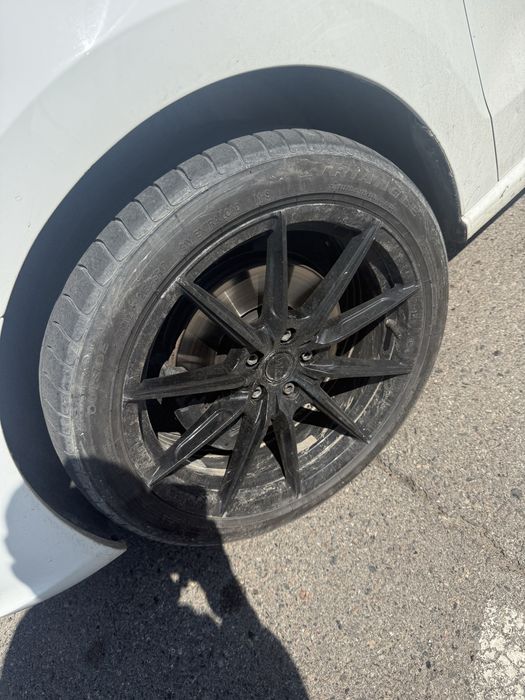 Летнная резина трианджел на 17