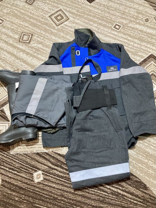 Продам спец одежду