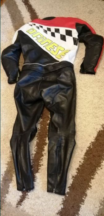 Costumul moto piele Dainese