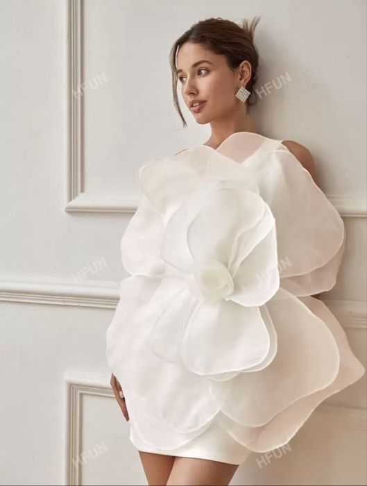 Rochie alba trandafir 3D