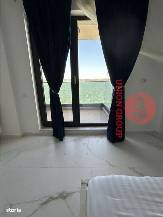 Vand apartament pe malul ghiolului