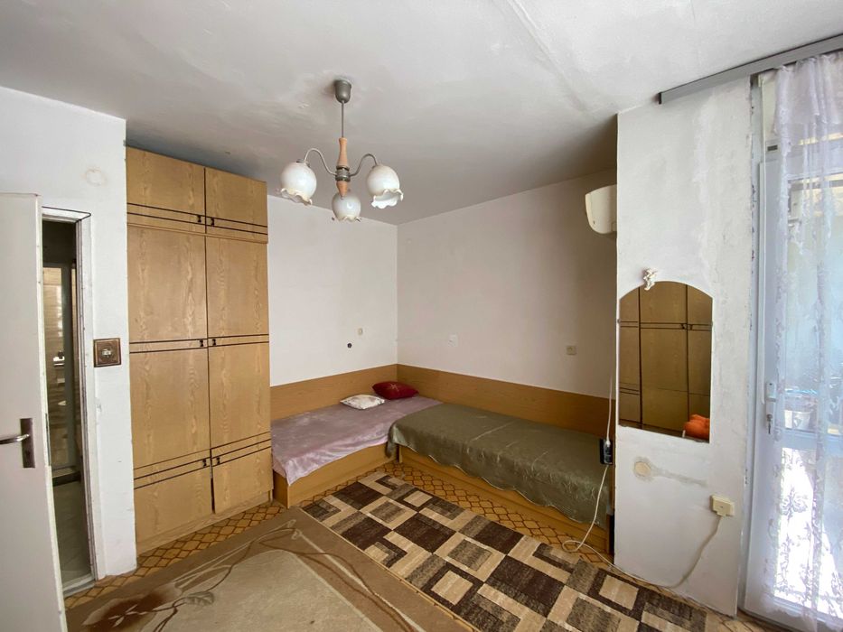 Продава се Тристаен апартамент в Русе, Център - 80 кв.м за 1925 €/кв.м - Снимка #7