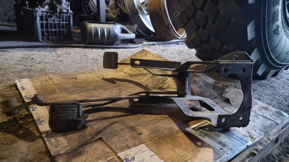 Продам запчасти на Газ 66