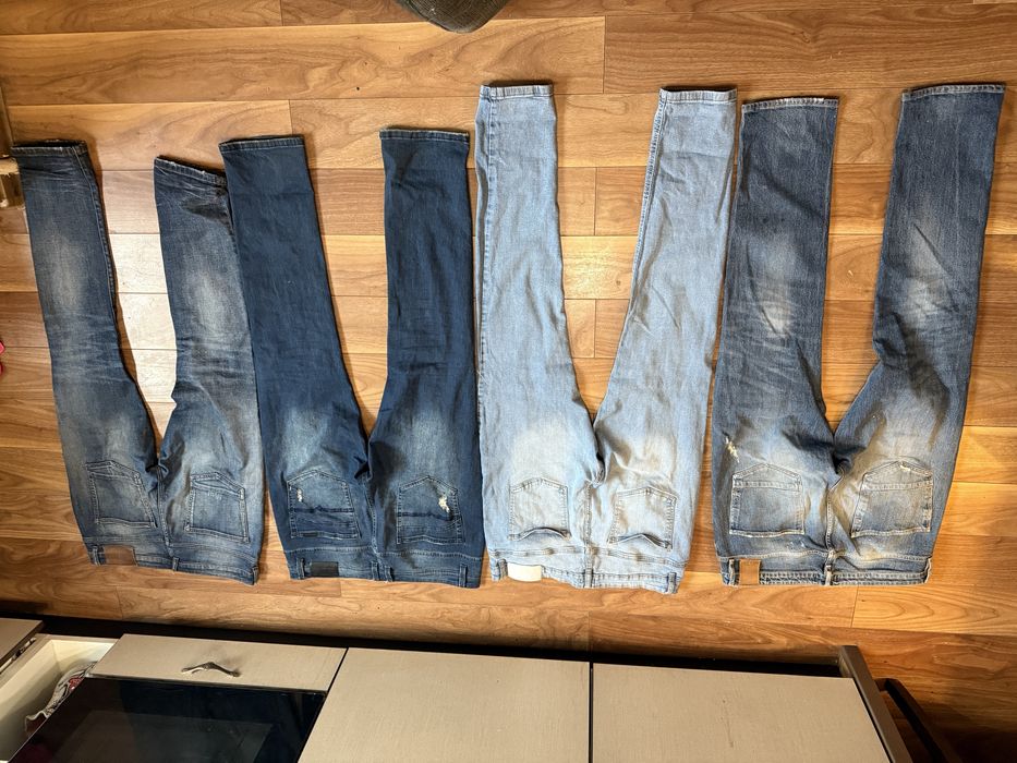 Blugi marimea 34,36, pret 80 lei bucata