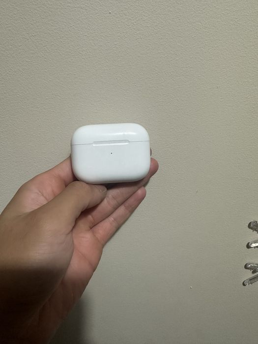 Airpods pro.