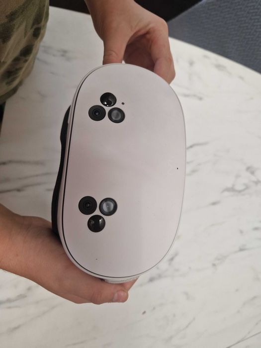 VR очила meta quest 3C с аксесоари