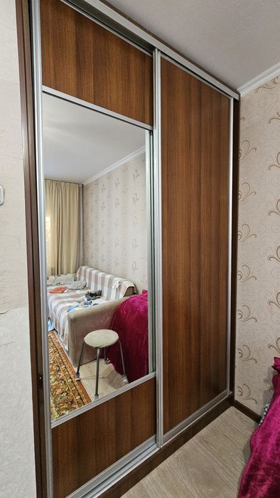 Продам шкаф для спальни б/у