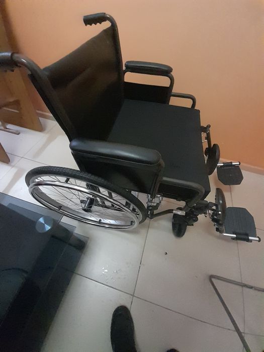 Инвалидная коляска