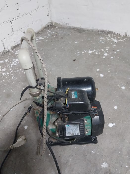 Продам  водяной насос