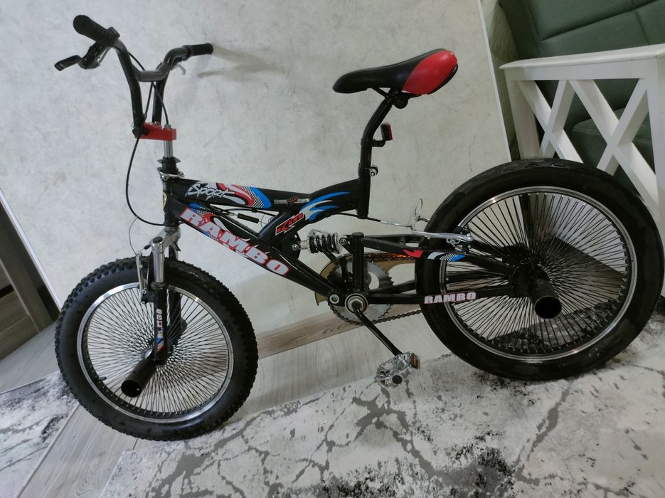 Велосипед с крутой подвесткой