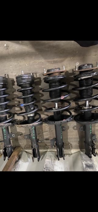 Амортизаторы Lexus RX300-330