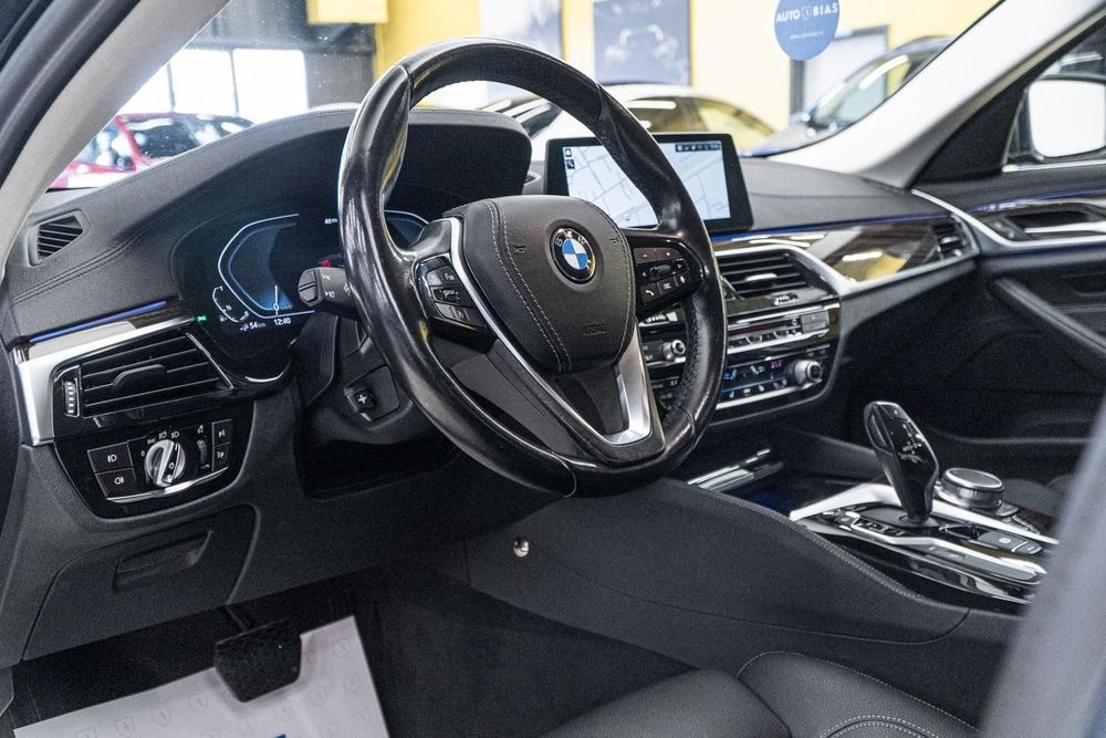 BMW Seria 5 Led/Clima 4 zone/CarPlay/Perdelute/Camera/TVA/Leasing-Rate FARA AVANS