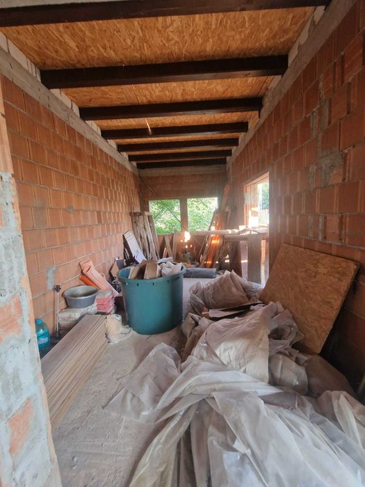 Vand casa la rosu in Sic ideal agropensiune