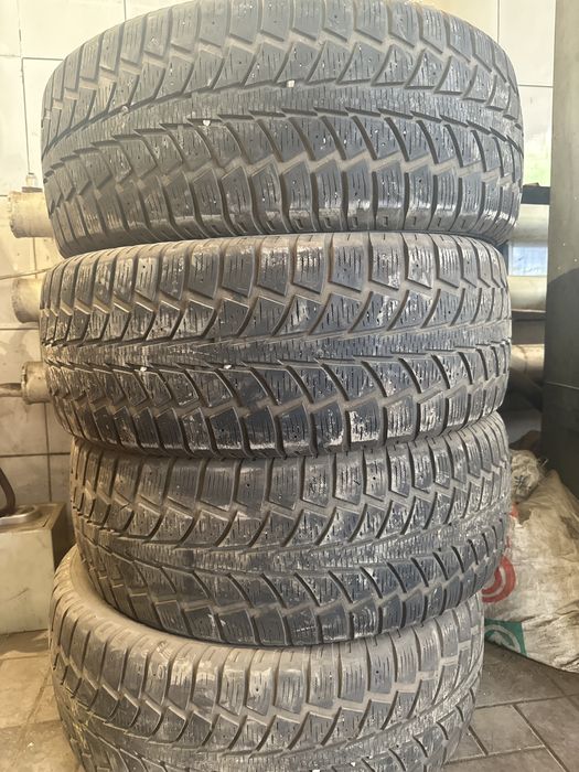Продам резину 265/-65-17
