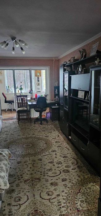 Своя квартира 2/3/4/ Авиасозлар 3. Продаю не спеша.