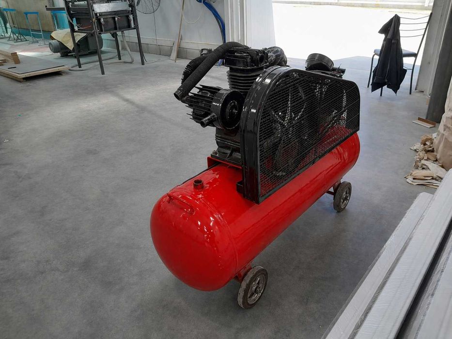 10 HP SHIMGE sanoat kompressori sotiladi