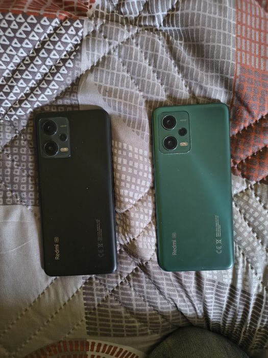 2 бр. Xiaomi Redmi Note 12 5G (128GB) + Калъфи и протектори