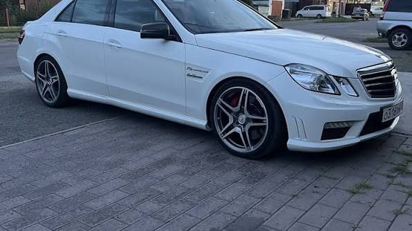 Mercedes оригинальный глушитель  от W211 W212 M112 .и другие